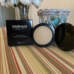 Face Powder by Farmasi 🐝